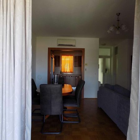 Apartman Borna 비르브닉 외부 사진