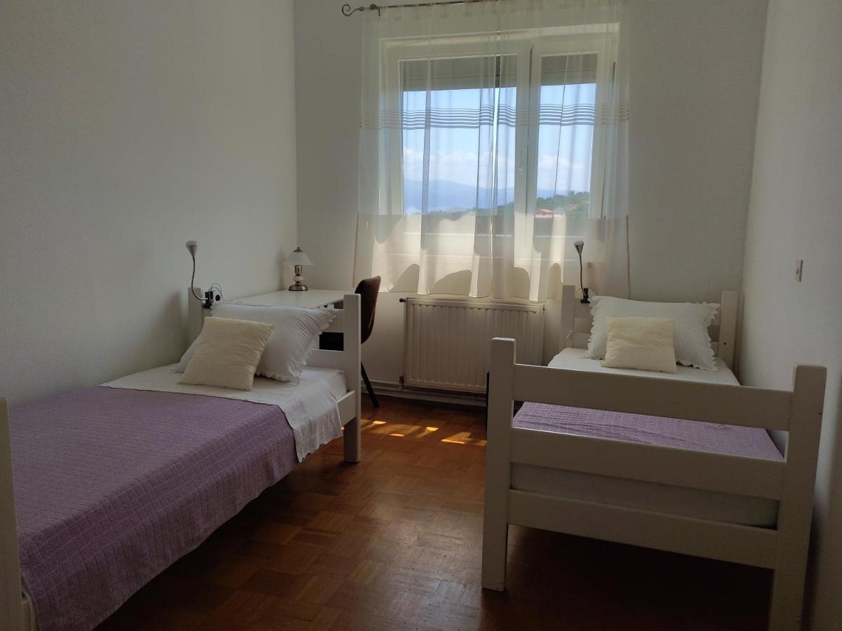 Apartman Borna 비르브닉 외부 사진