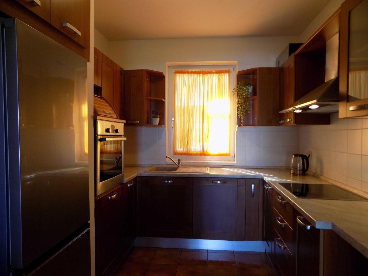 Apartman Borna 비르브닉 외부 사진