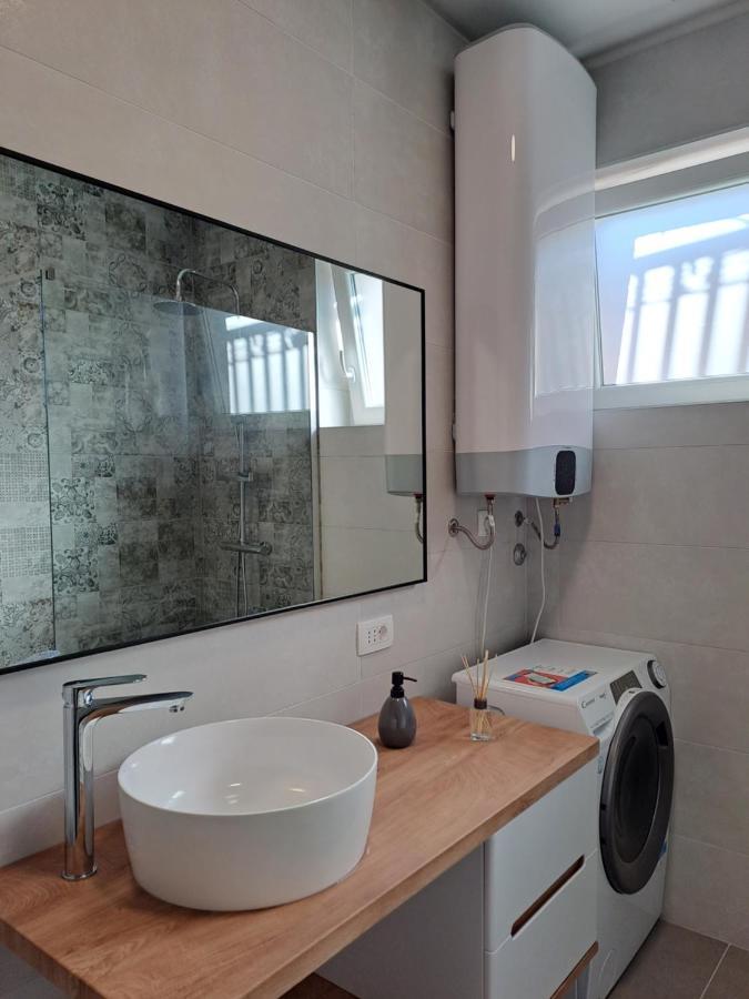 Apartman Borna 비르브닉 외부 사진